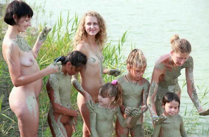 family nudist pics